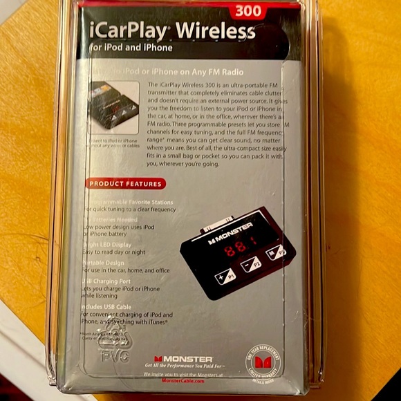 Monster iCarPlay Wireless 300 and 800 - Picture 3 of 5